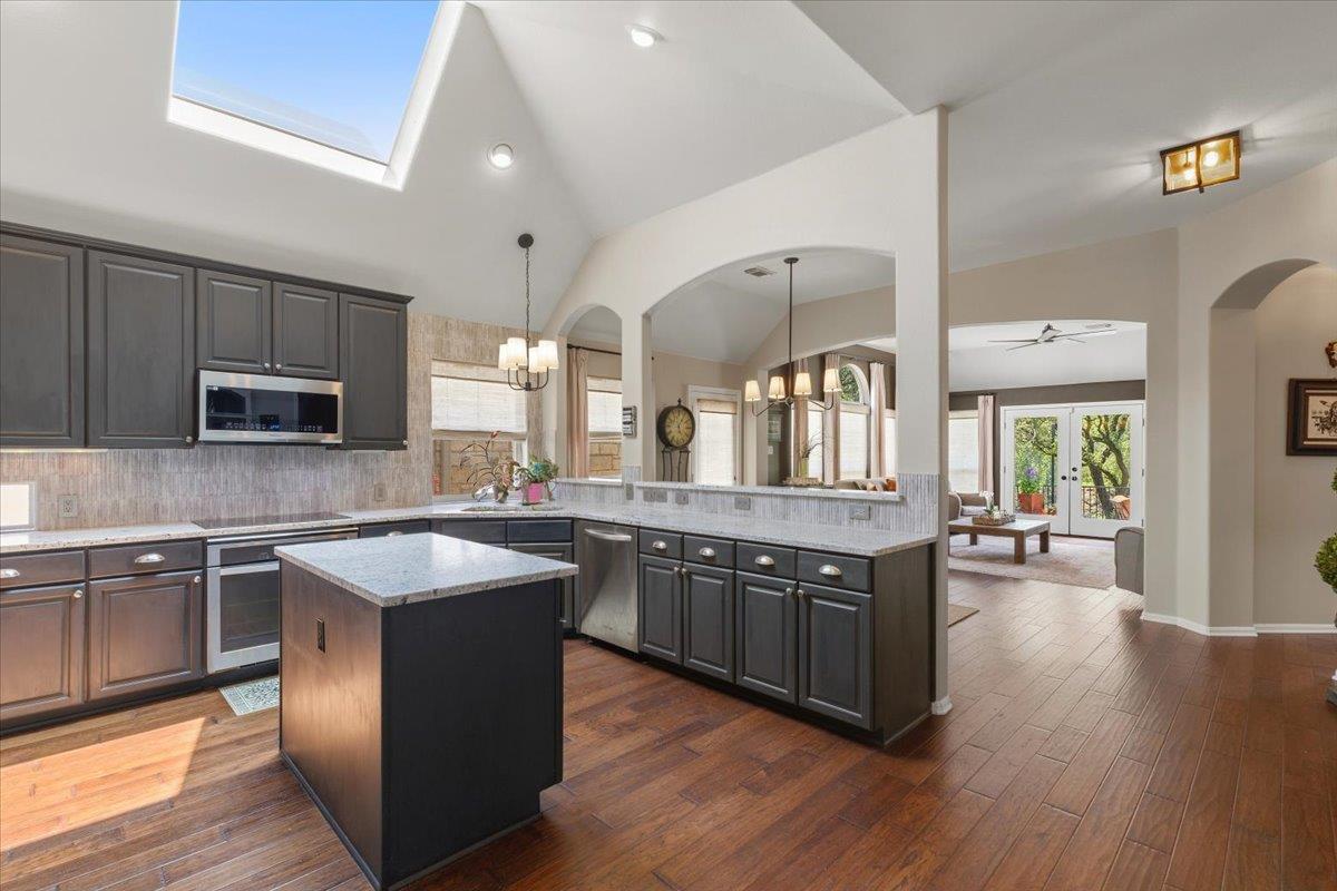 132 Double Eagle Drive Austin TX 78738