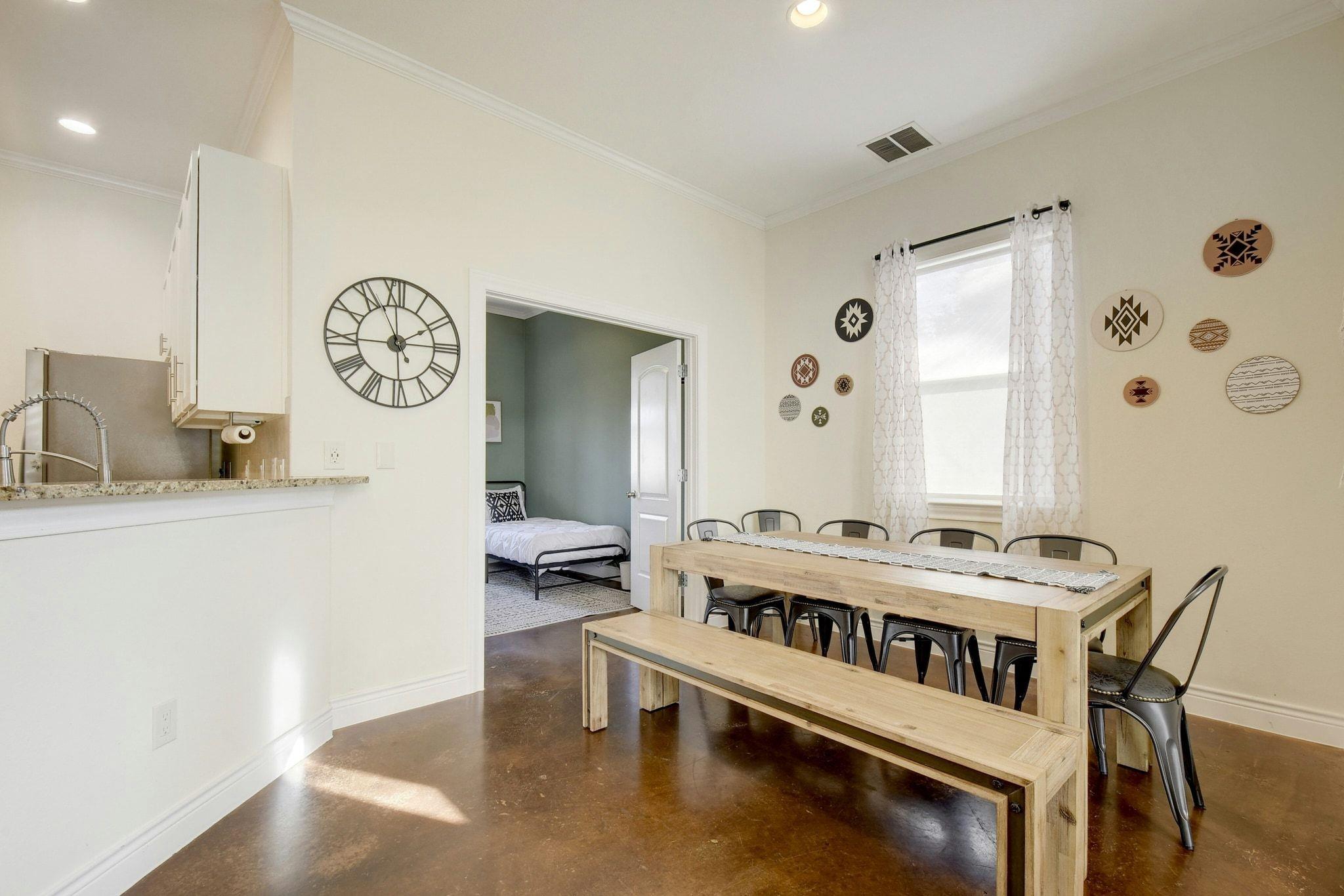 2206 E 14th Street Austin TX 78702
