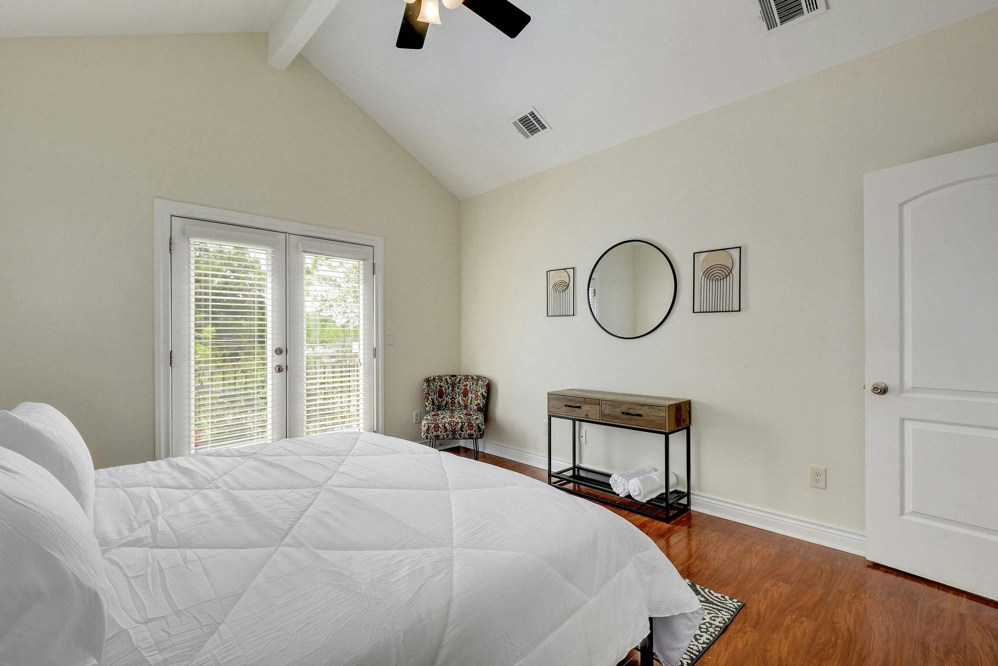 2206 E 14th Street Austin TX 78702