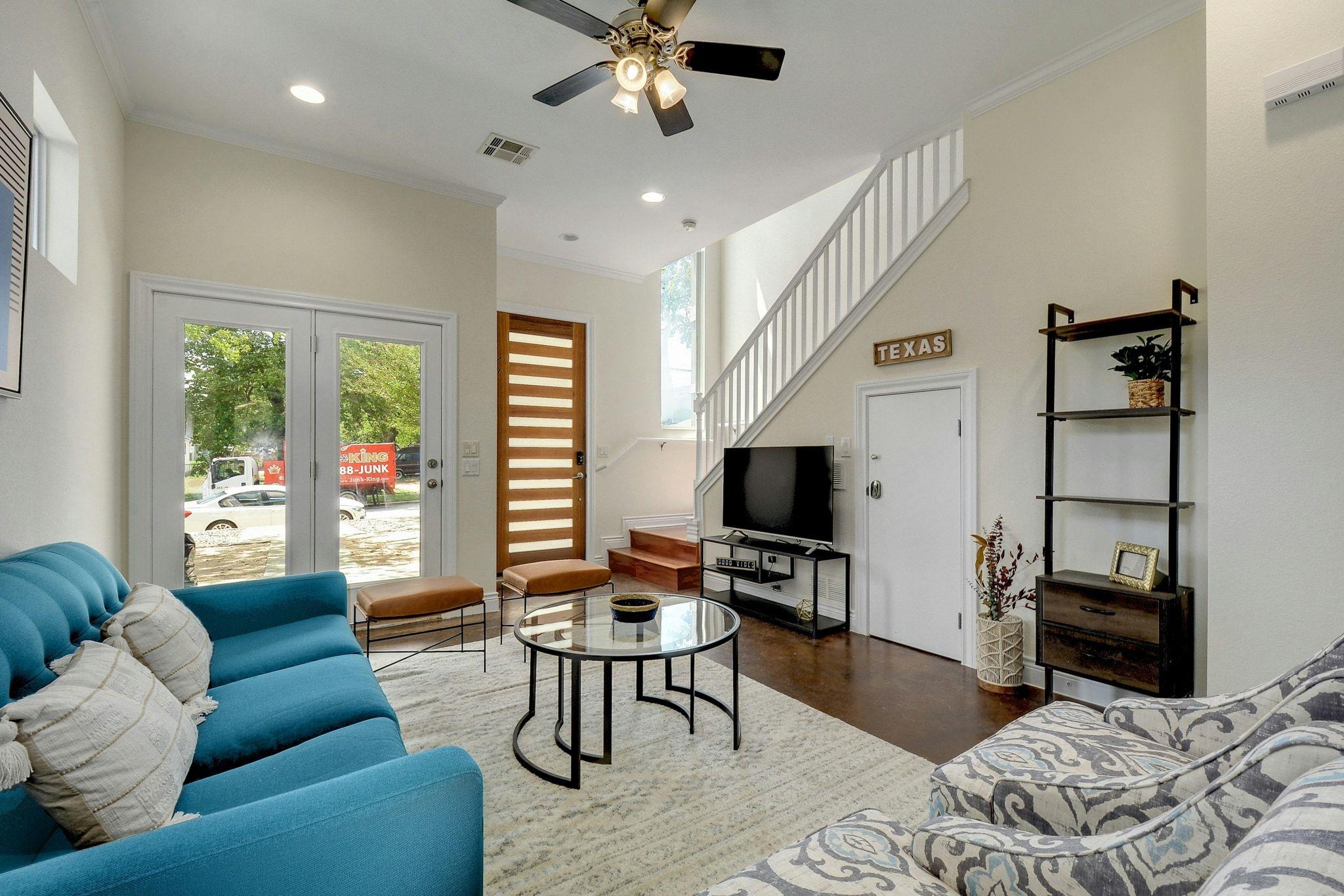2206 E 14th Street Austin TX 78702