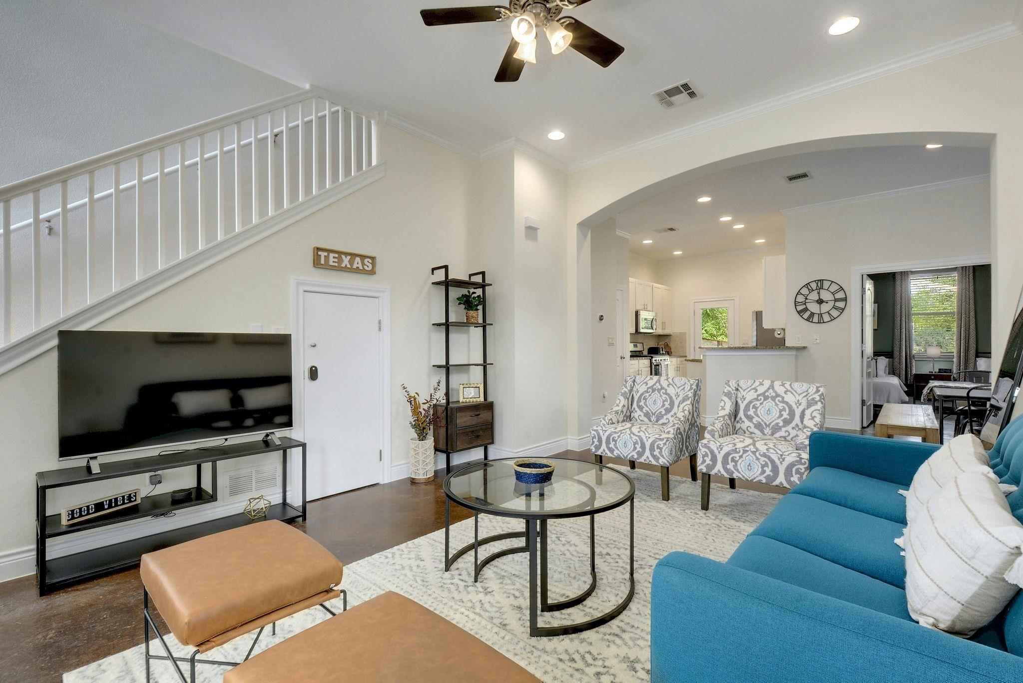 2206 E 14th Street Austin TX 78702