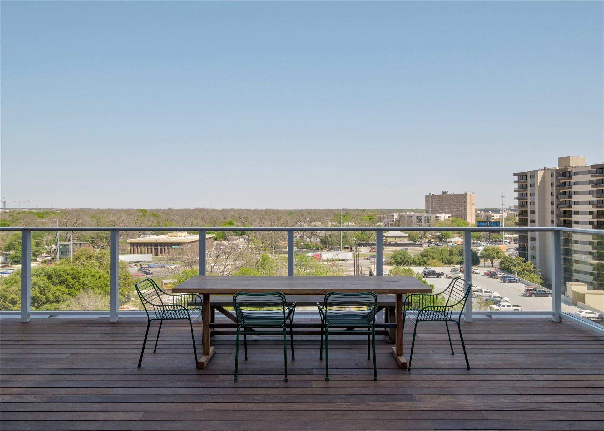 48 East Avenue Austin TX 78701