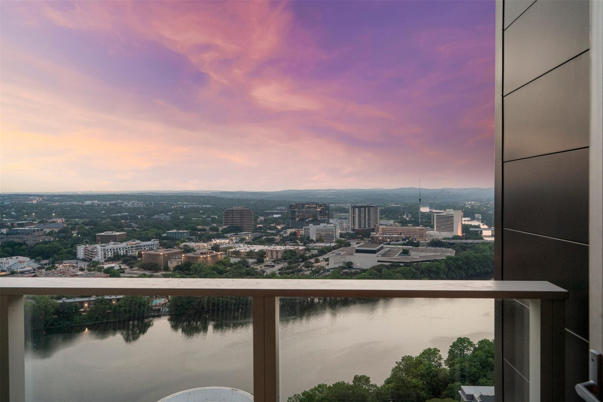 48 East Avenue Austin TX 78701