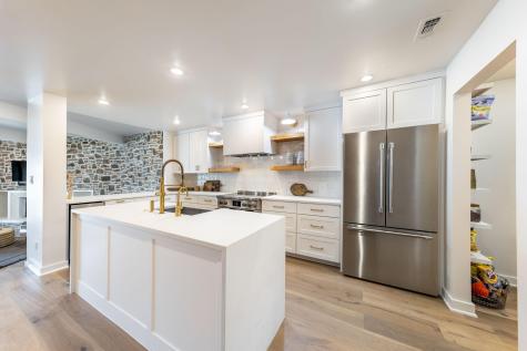 402 Island Drive Horseshoe Bay TX 78657