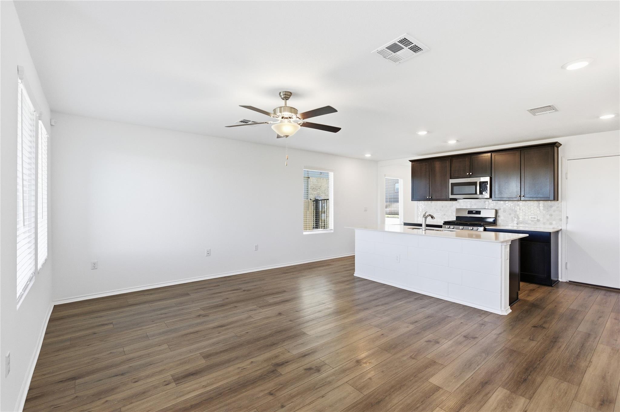 7208 Sparkling Light Drive Del Valle TX 78617