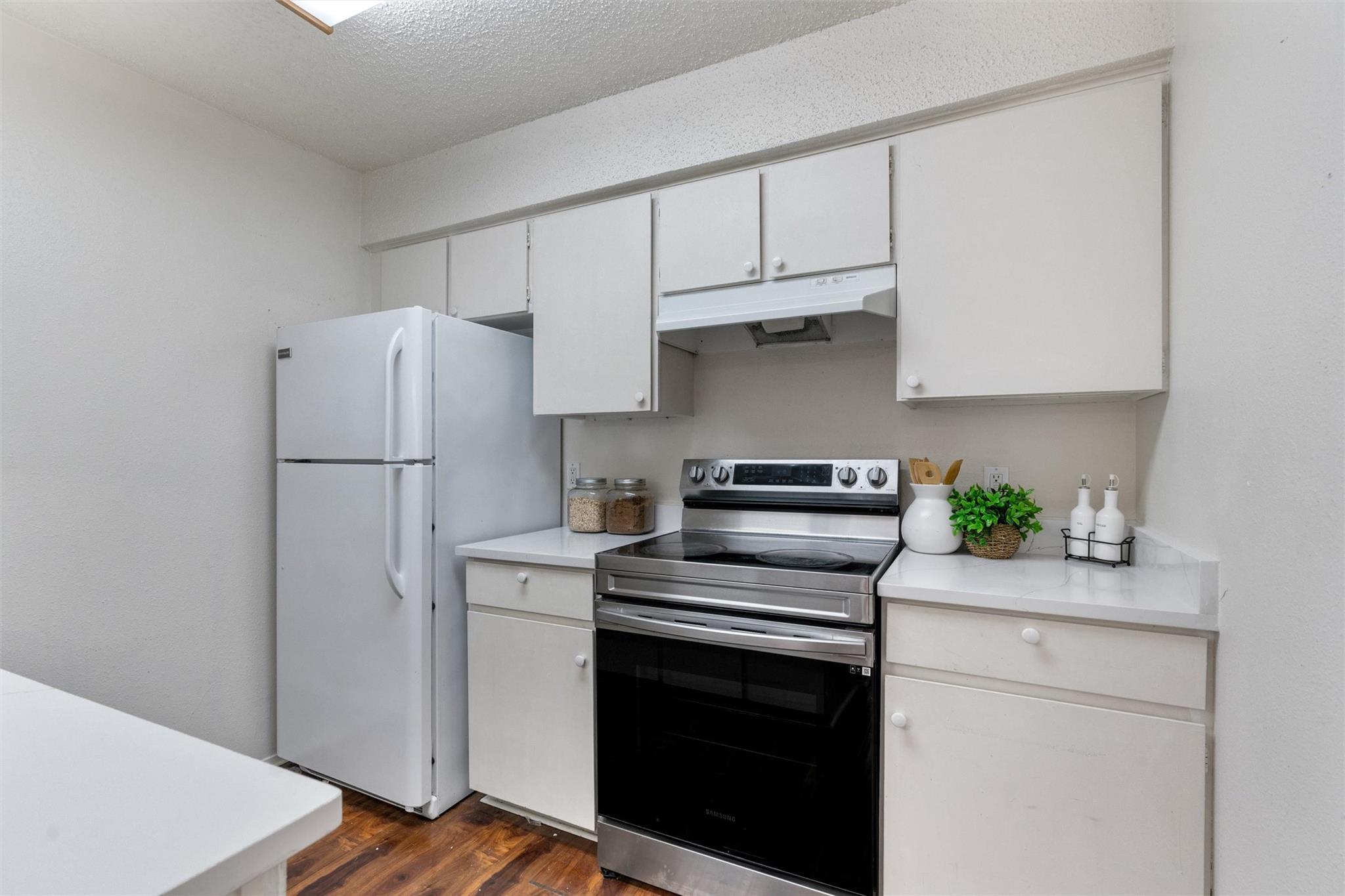 6910 Hart Lane Austin TX 78731