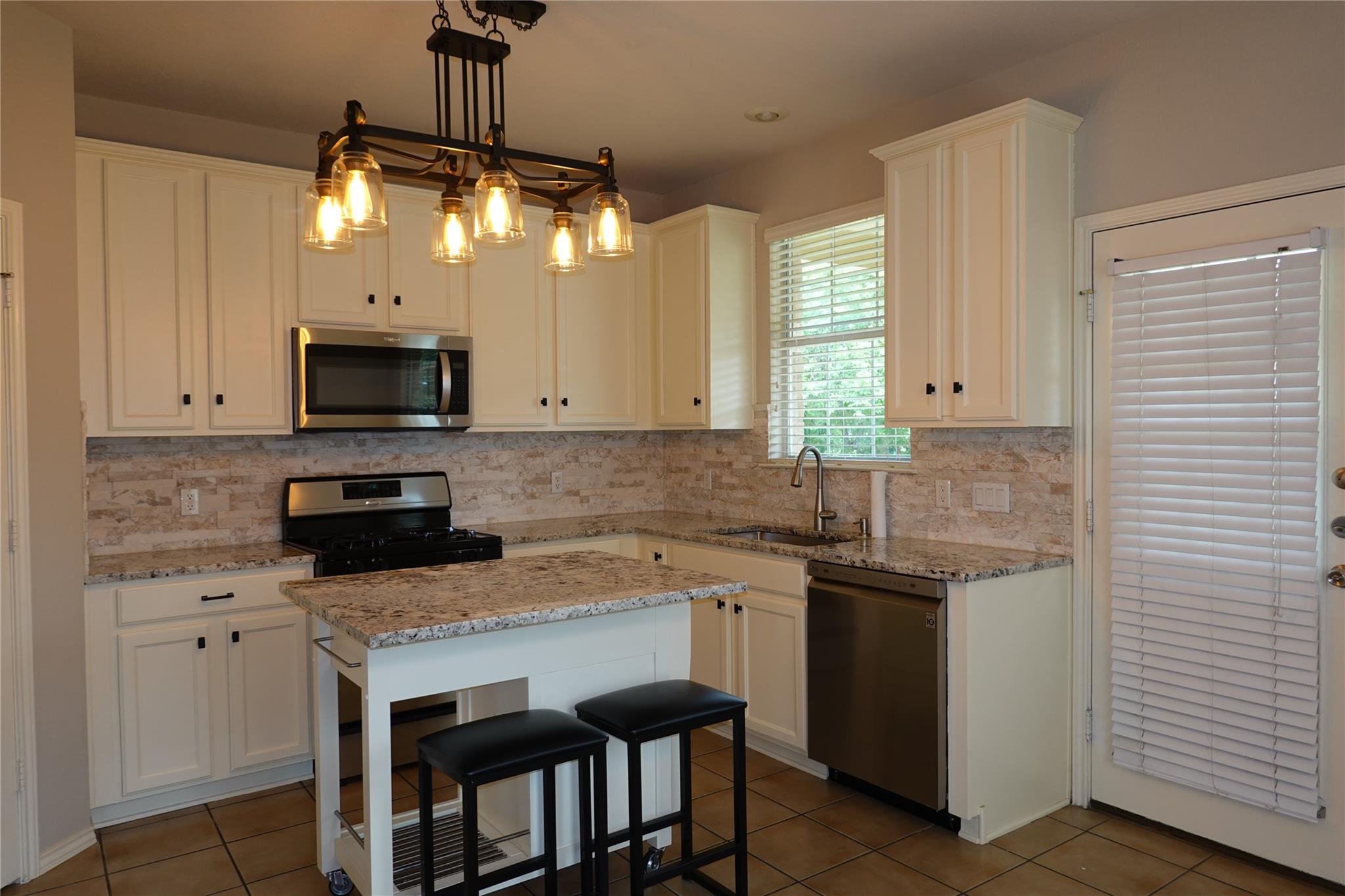16100 S Great Oaks Drive Round Rock TX 78681