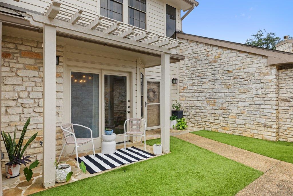 2201 Lakeway Boulevard Lakeway TX 78734