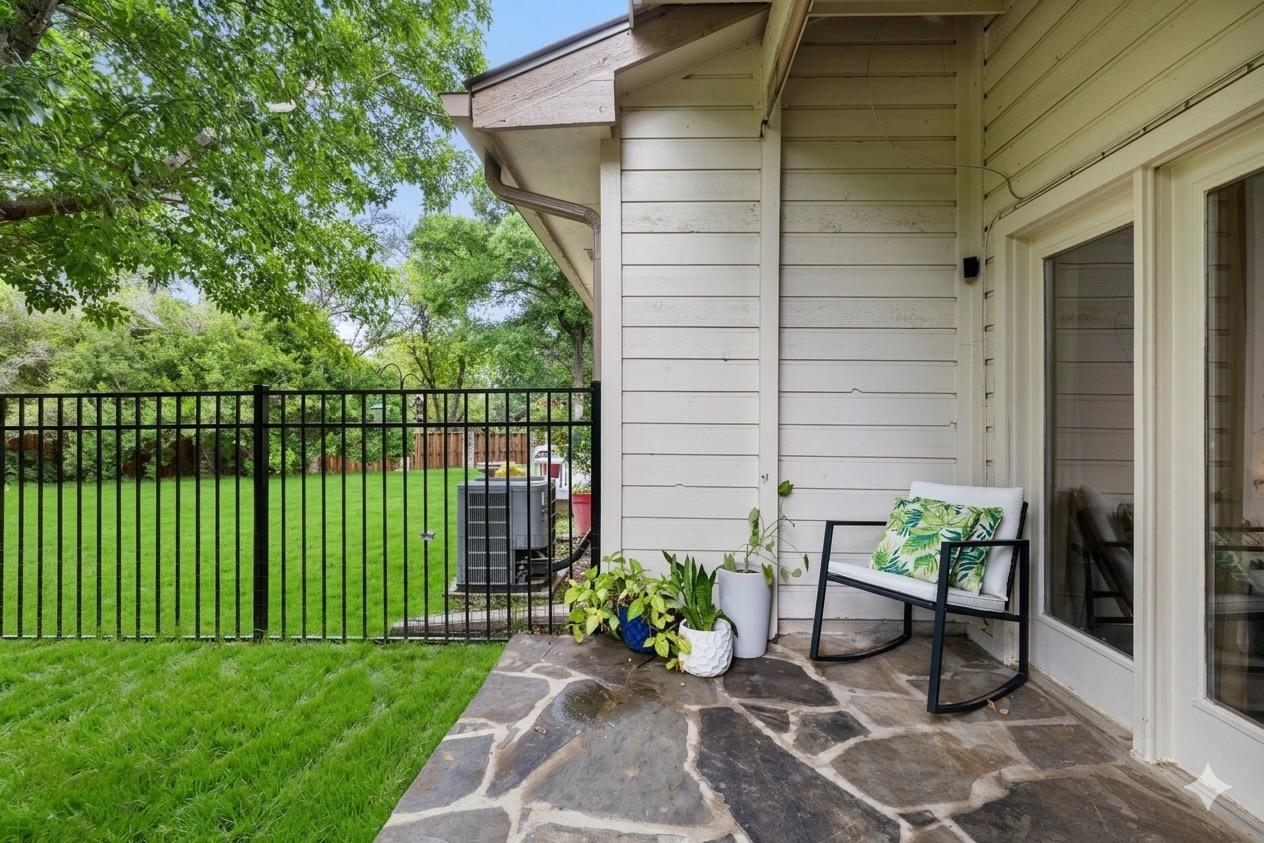2201 Lakeway Boulevard Lakeway TX 78734