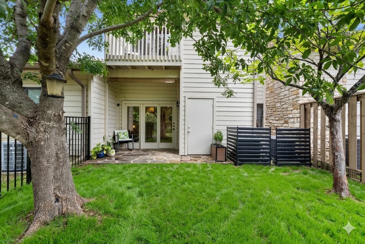 2201 Lakeway Boulevard Lakeway TX 78734