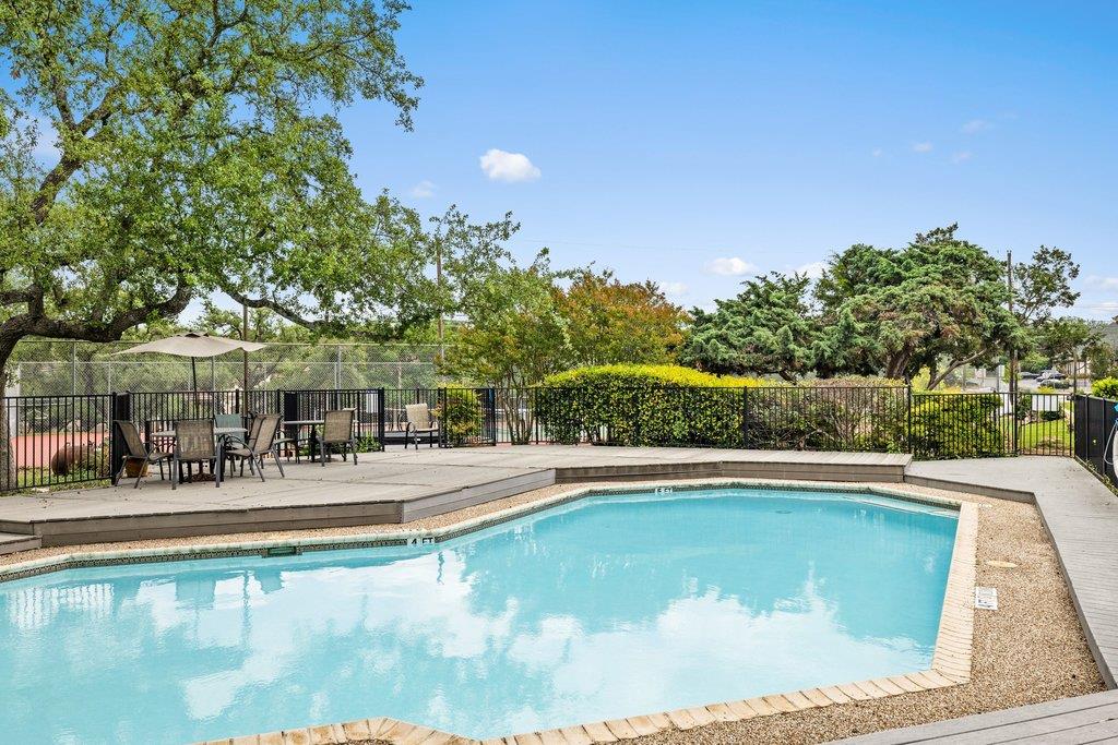 2201 Lakeway Boulevard Lakeway TX 78734