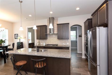 4733 Collins Street Round Rock TX 78681