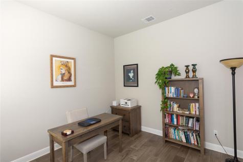 4733 Collins Street Round Rock TX 78681