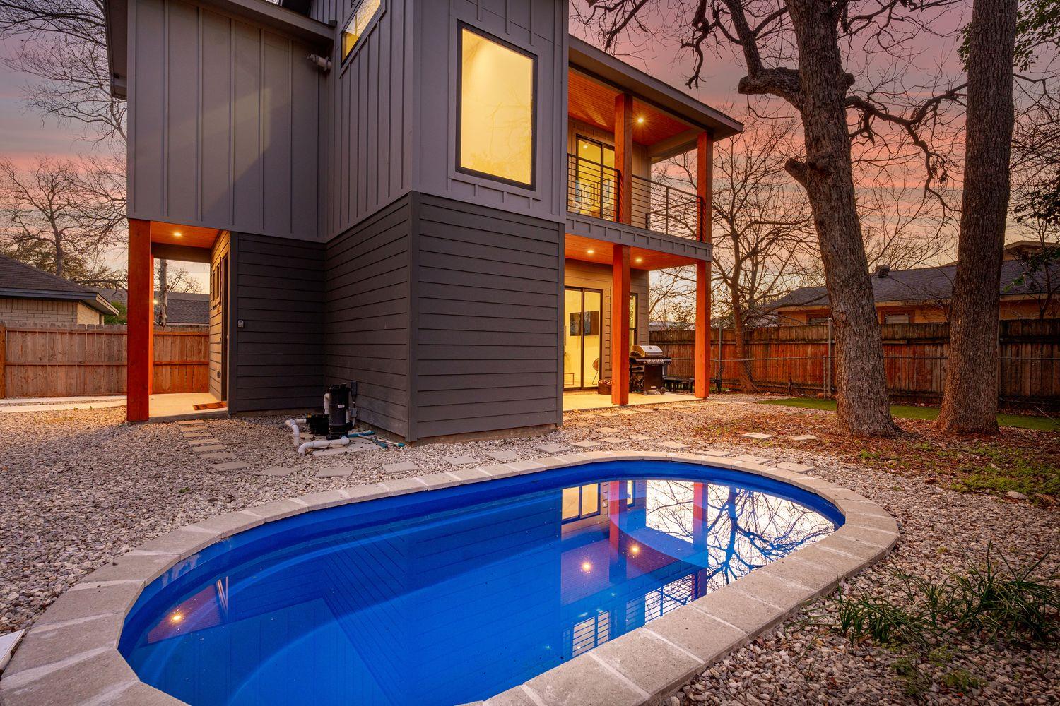 910 Tillery Street Austin TX 78702