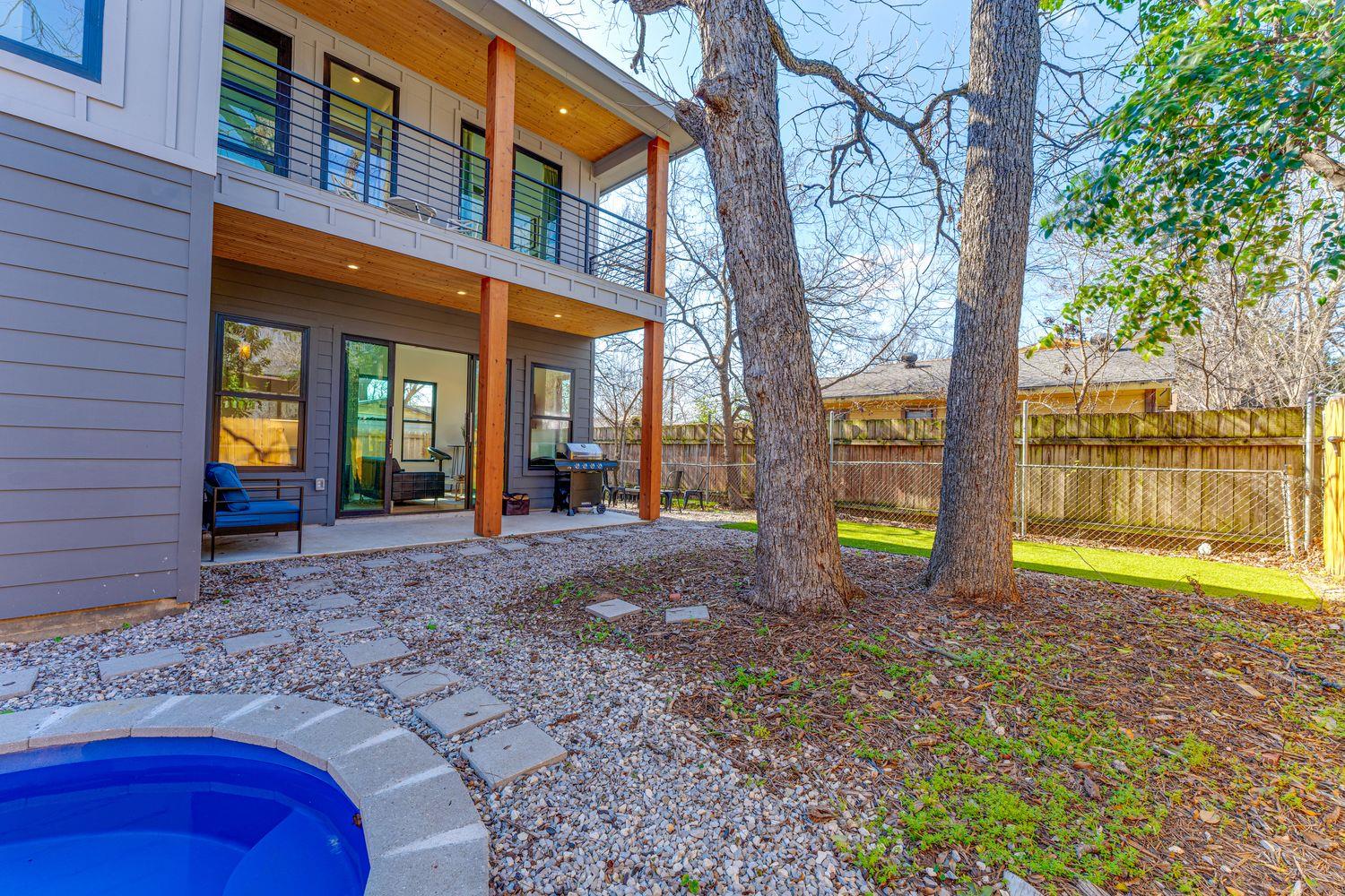 910 Tillery Street Austin TX 78702
