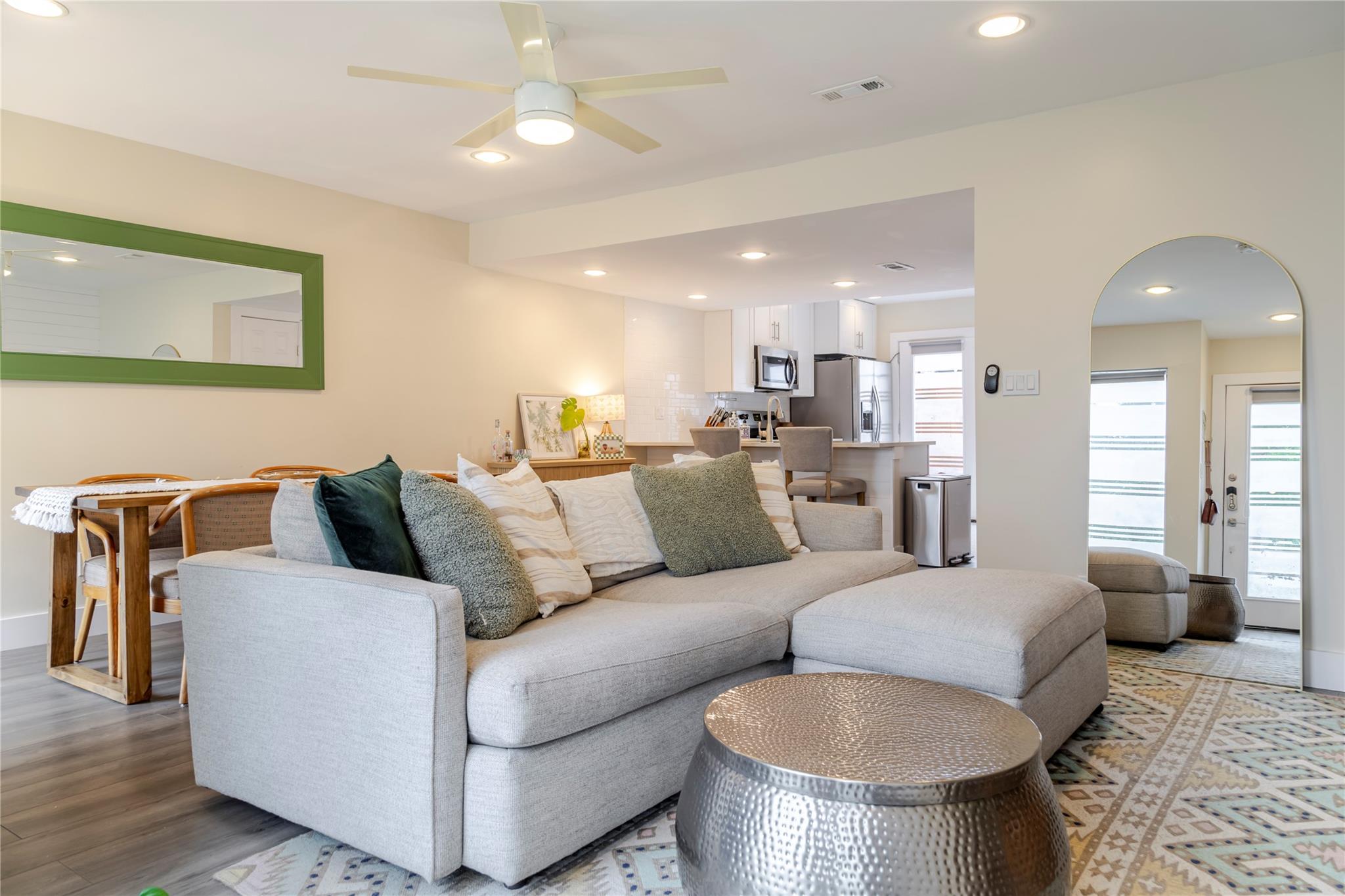 6410 Chimney Creek Circle Austin TX 78723