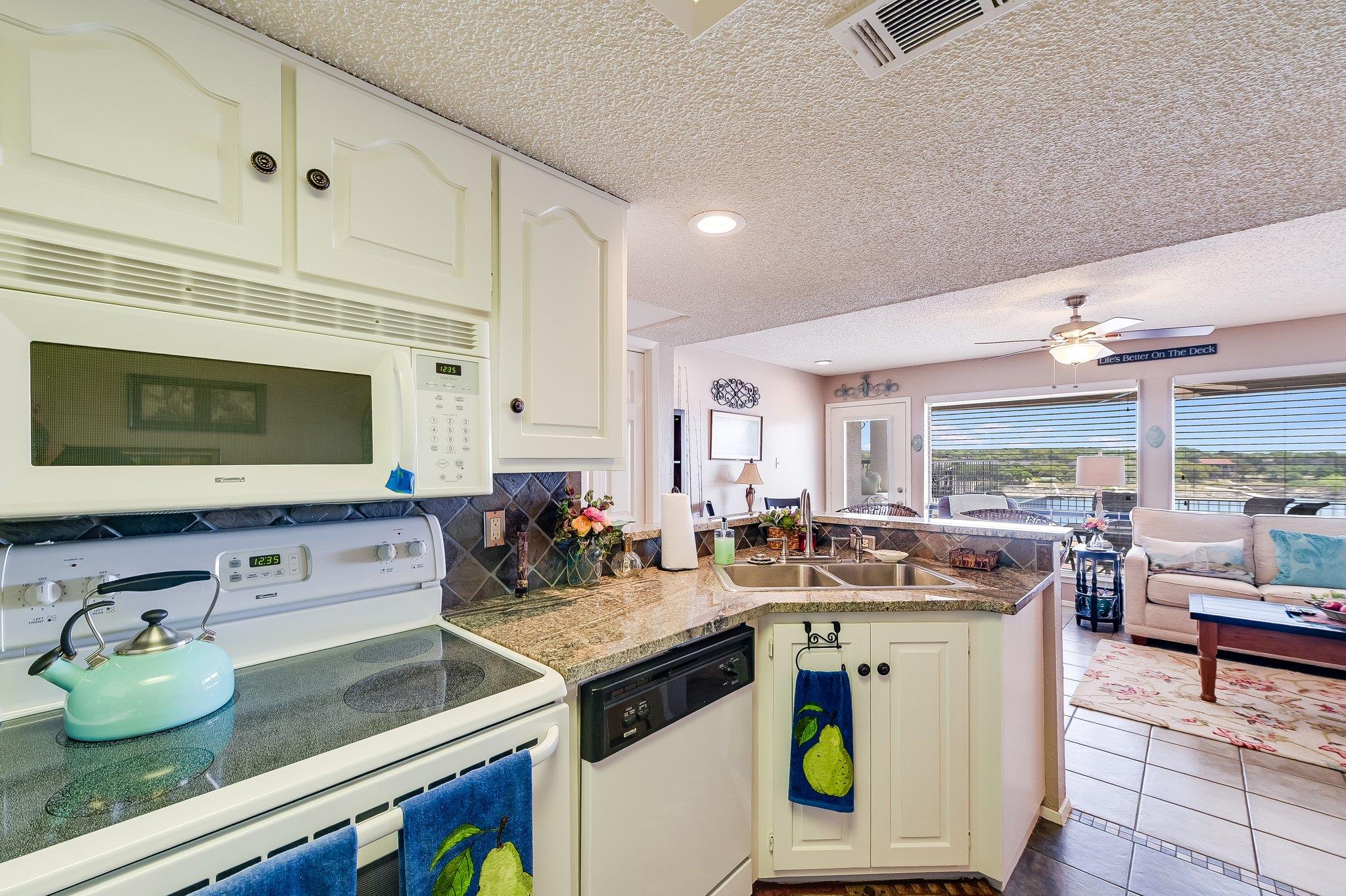 1601 Judy Lynn Drive Spicewood TX 78669