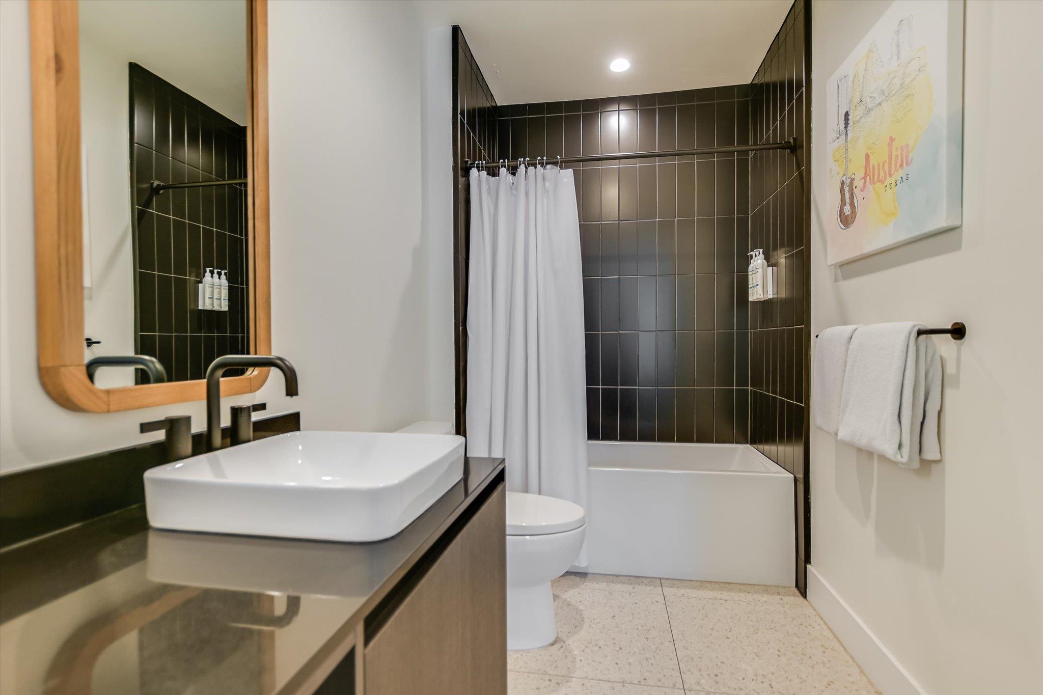 48 East Avenue Austin TX 78701