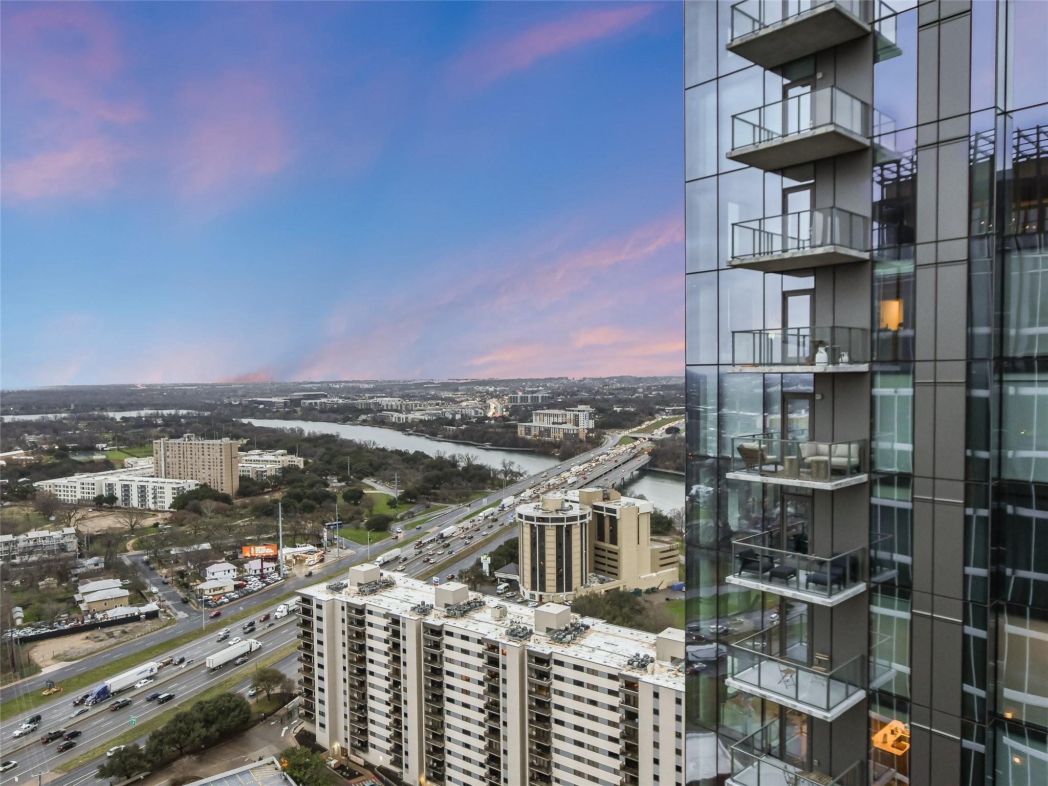 48 East Avenue Austin TX 78701