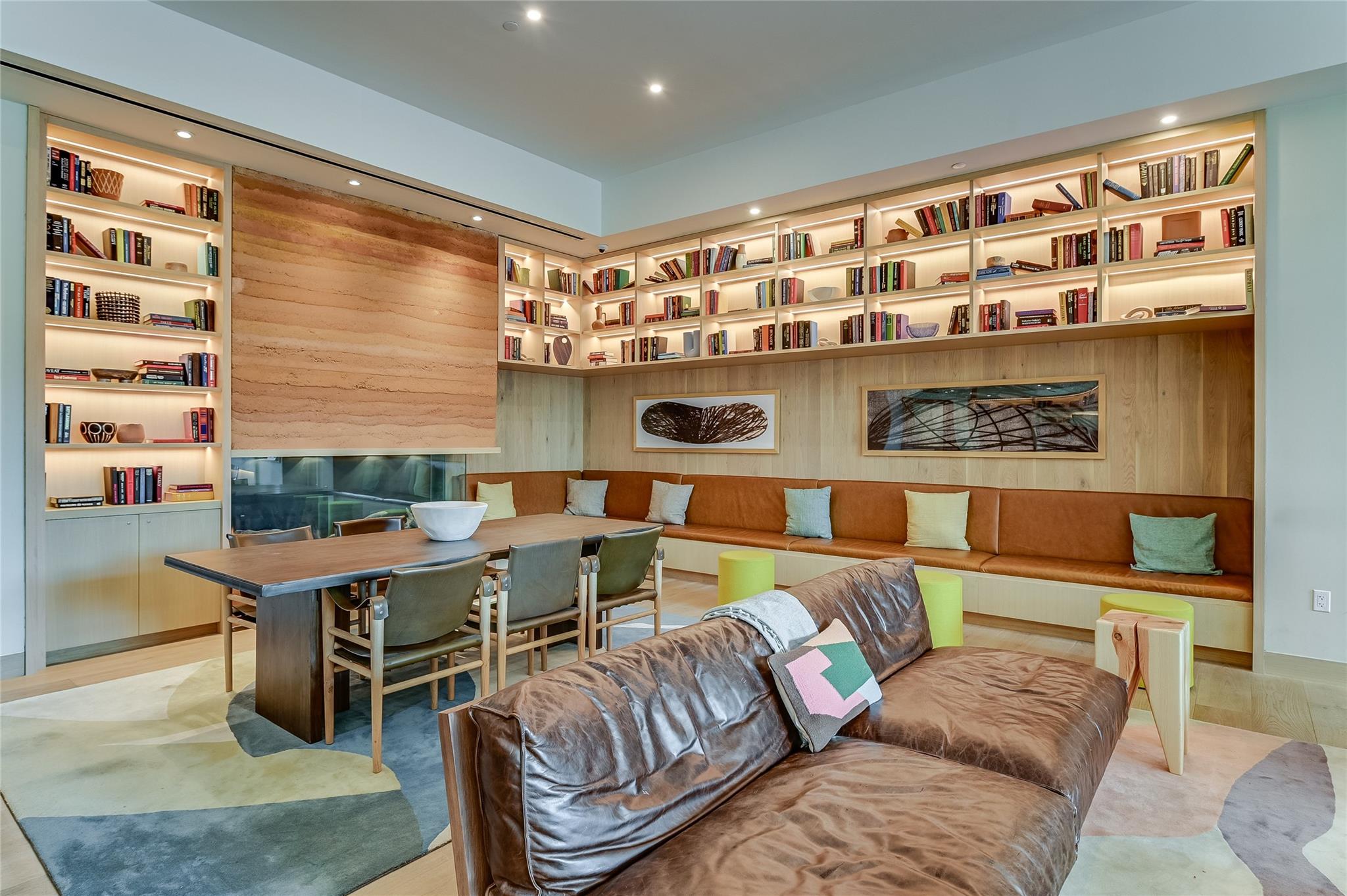 48 East Avenue Austin TX 78701
