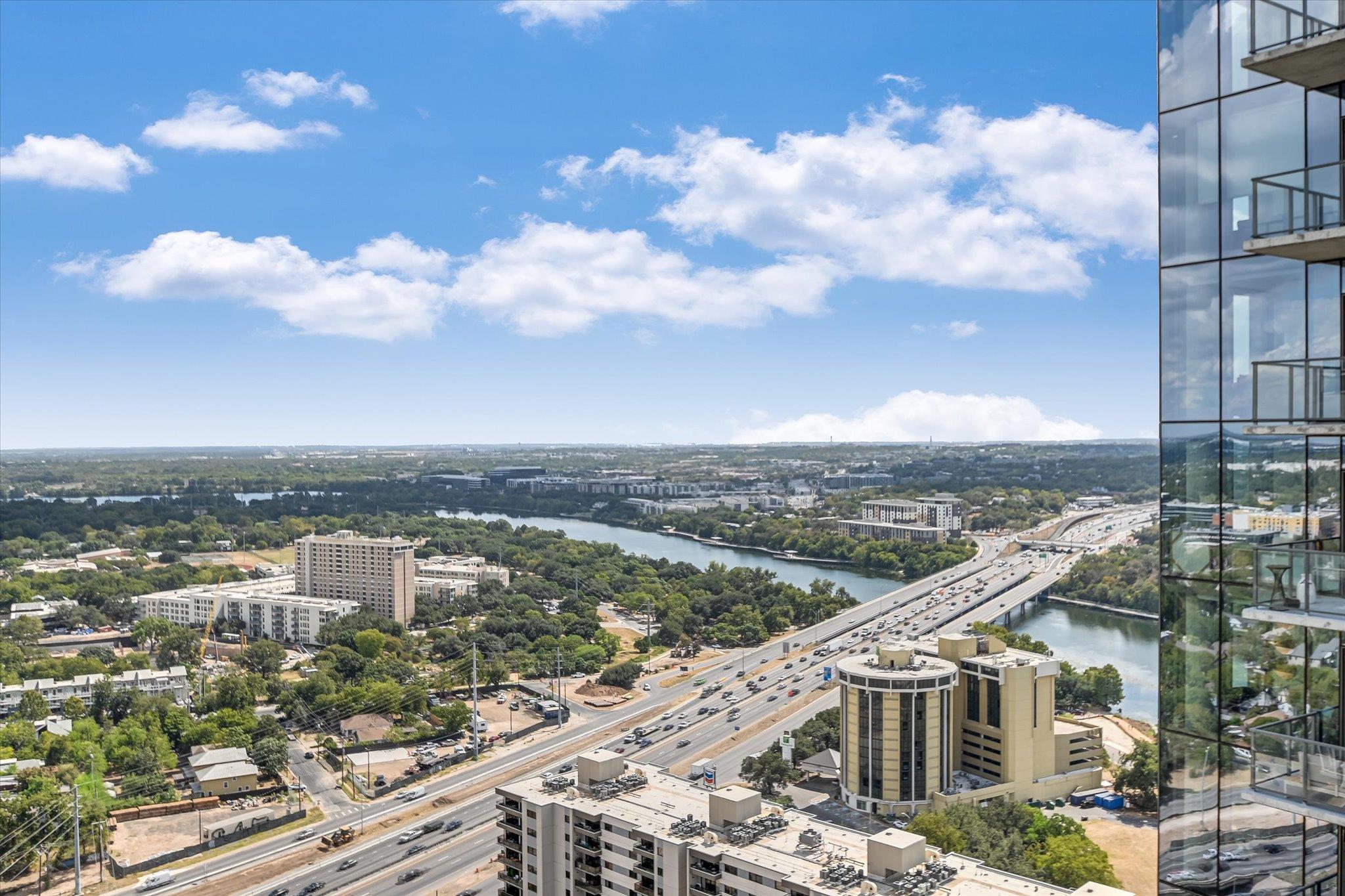 48 East Avenue Austin TX 78701