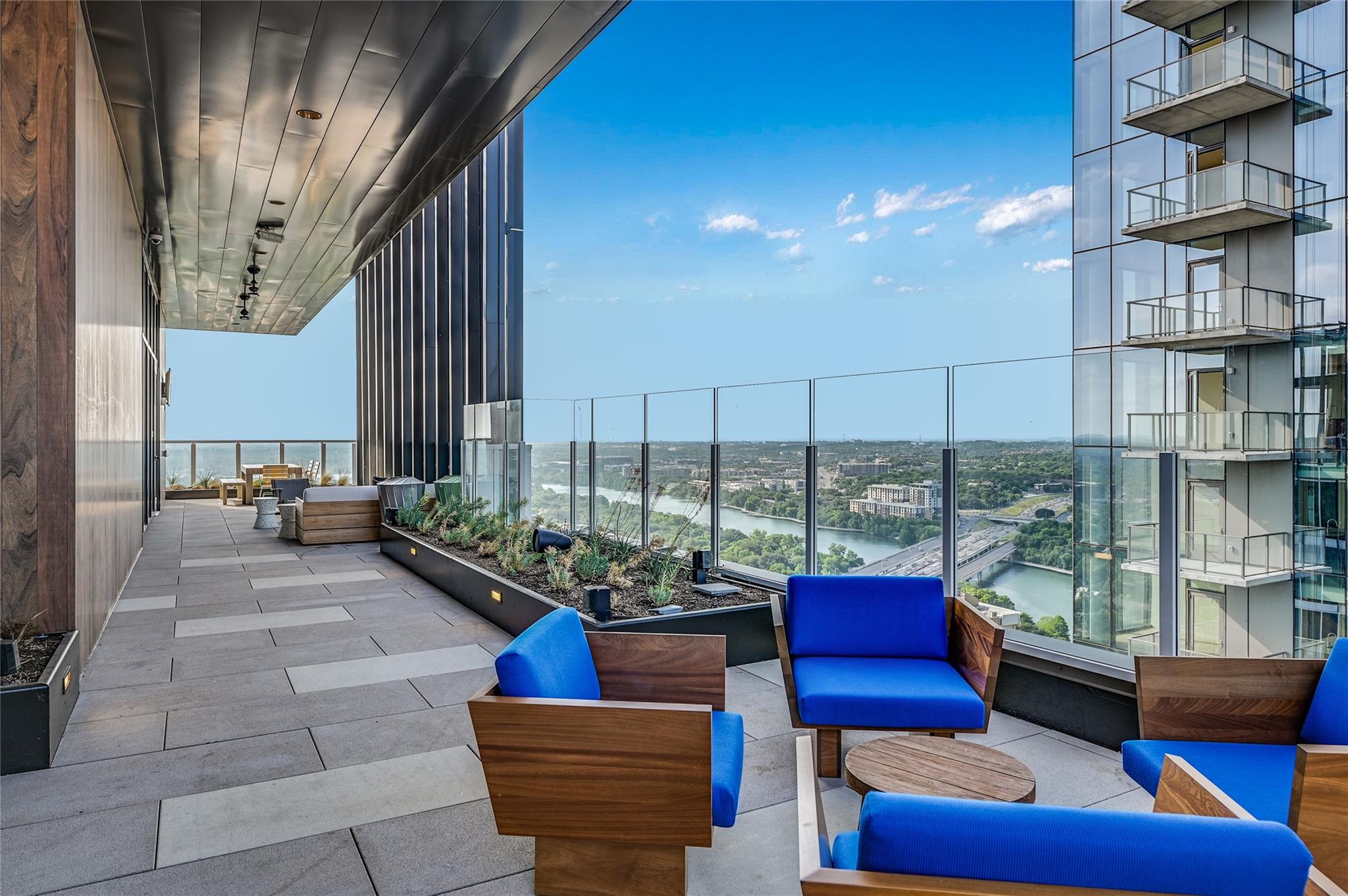 48 East Avenue Austin TX 78701