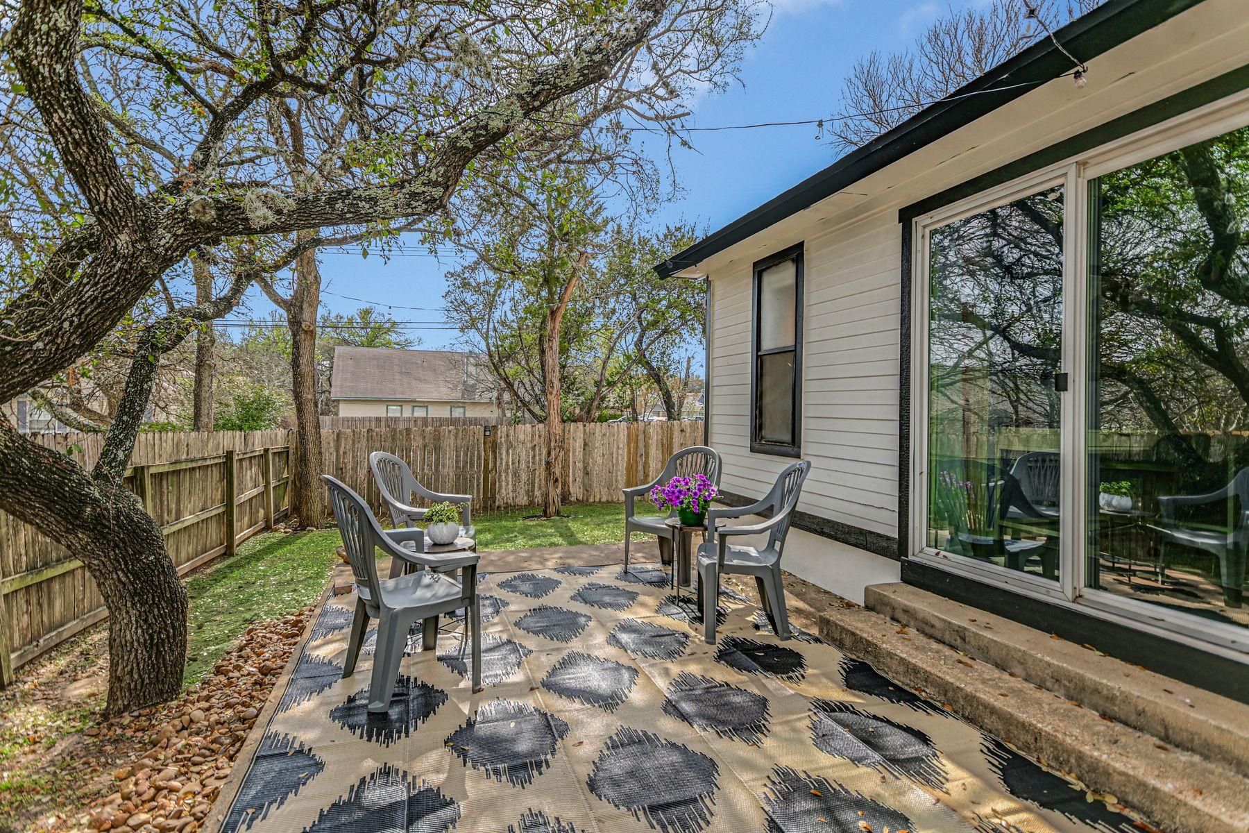 2605 Garrettson Drive Austin TX 78748