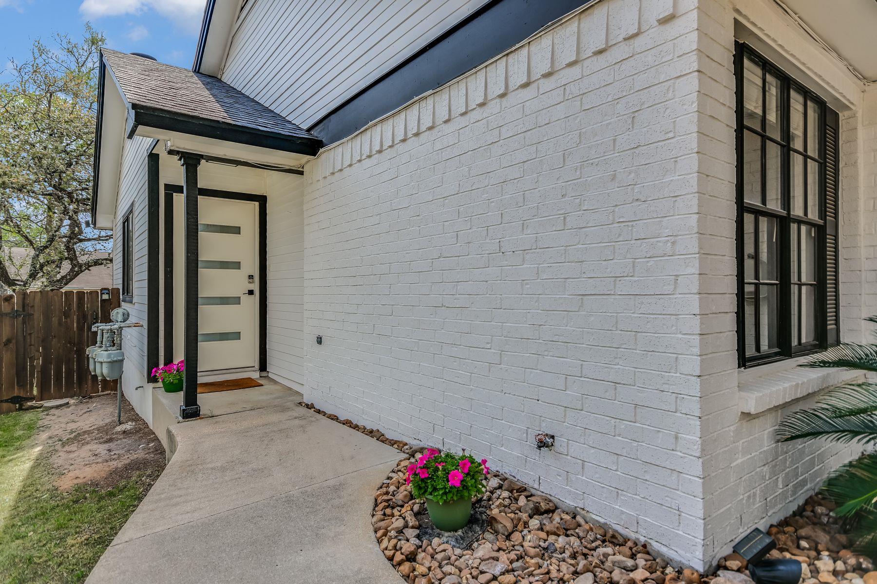 2605 Garrettson Drive Austin TX 78748