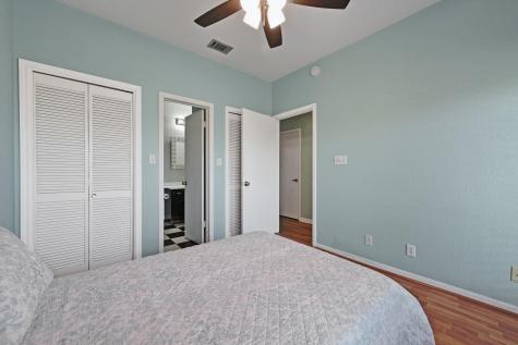 1910 Robbins Place Austin TX 78705