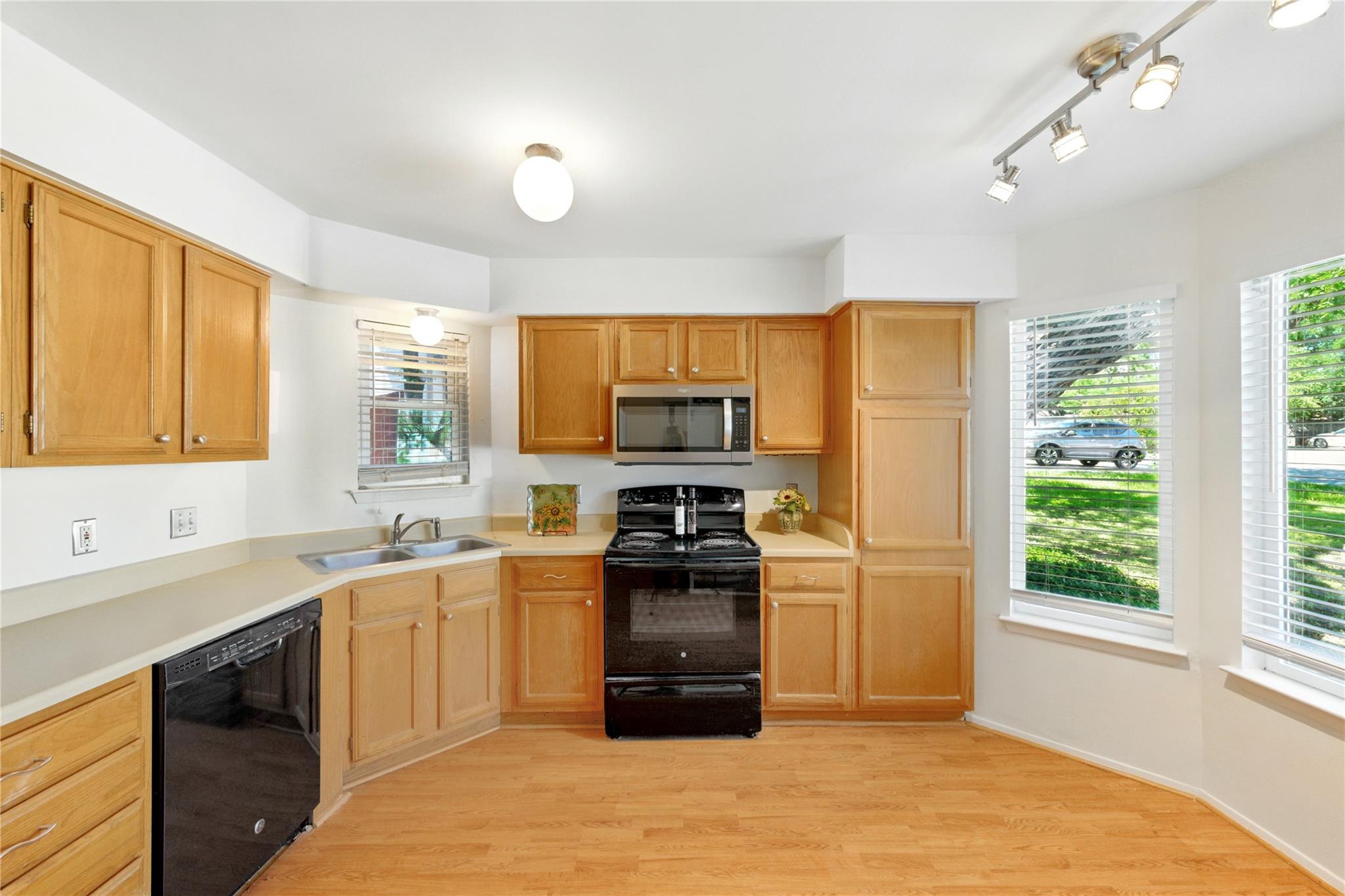 2105 Kirksey Drive Austin TX 78741