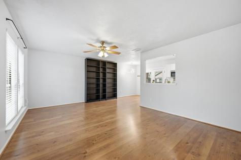 1015 E Yager Lane Austin TX 78753