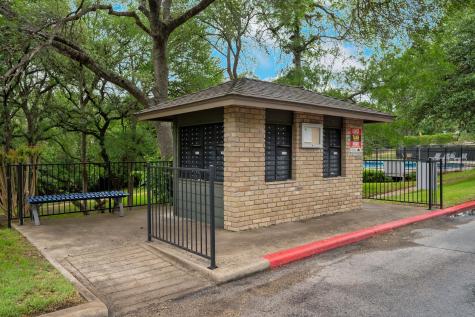 1015 E Yager Lane Austin TX 78753