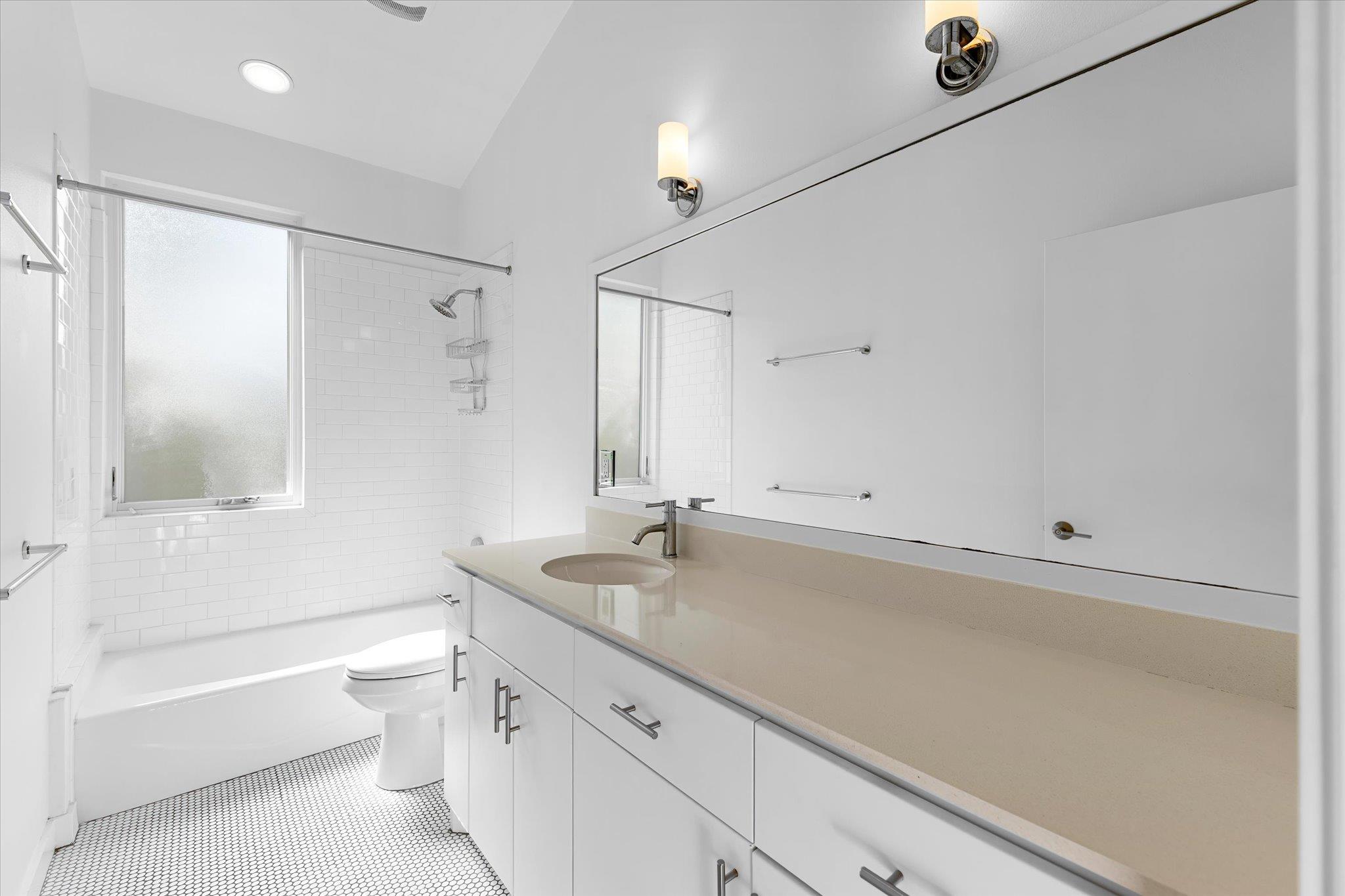 1204 Woodland Avenue Austin TX 78704