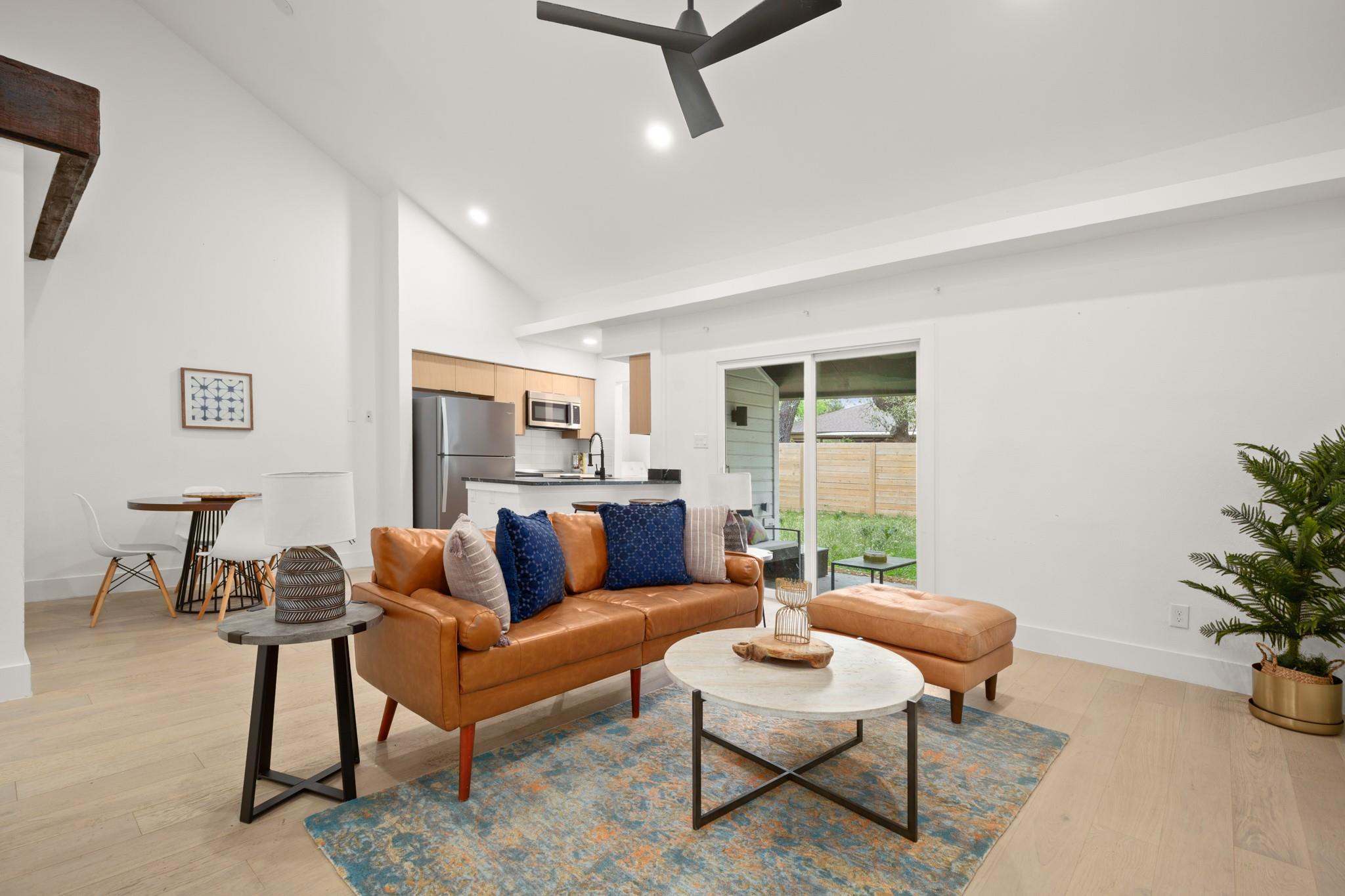 6807 Woodhue Drive Austin TX 78745