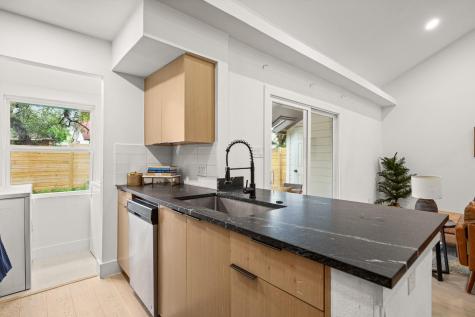 6807 Woodhue Drive Austin TX 78745