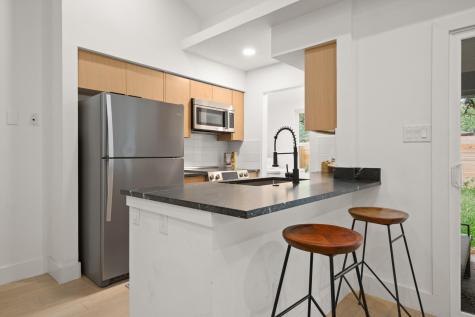 6807 Woodhue Drive Austin TX 78745