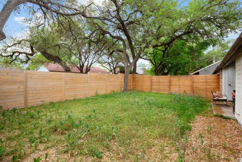 6807 Woodhue Drive Austin TX 78745