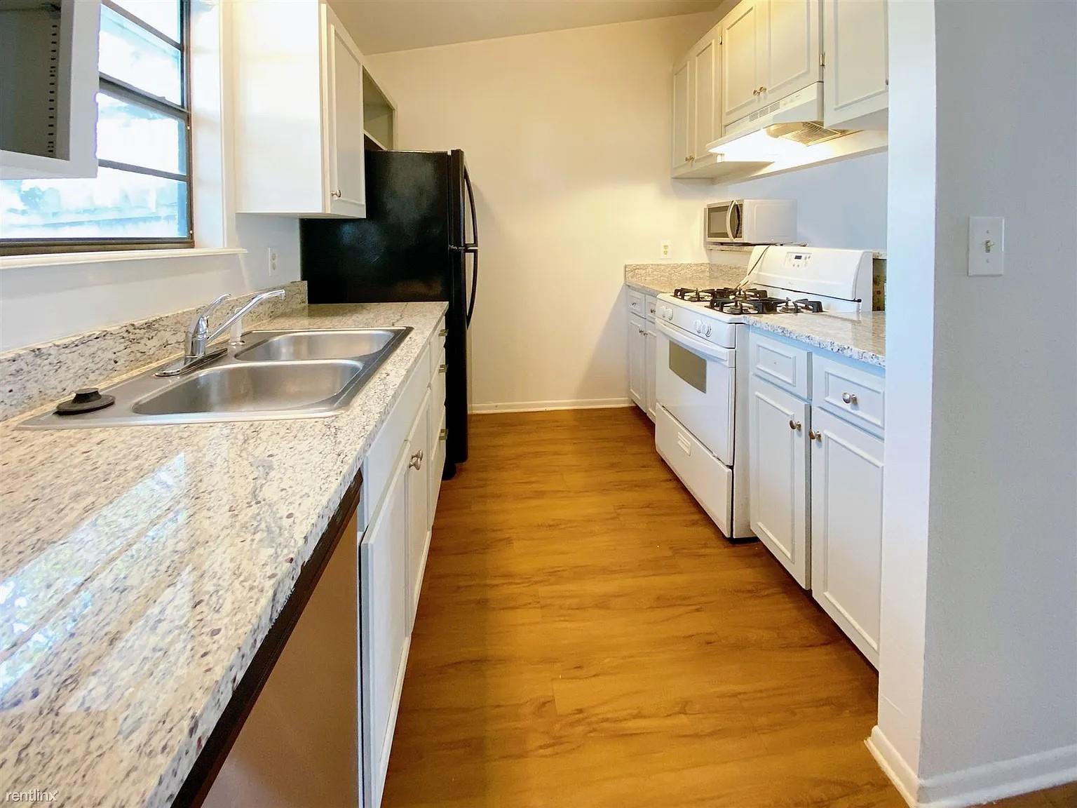 1604 Mill Street San Marcos TX 78666
