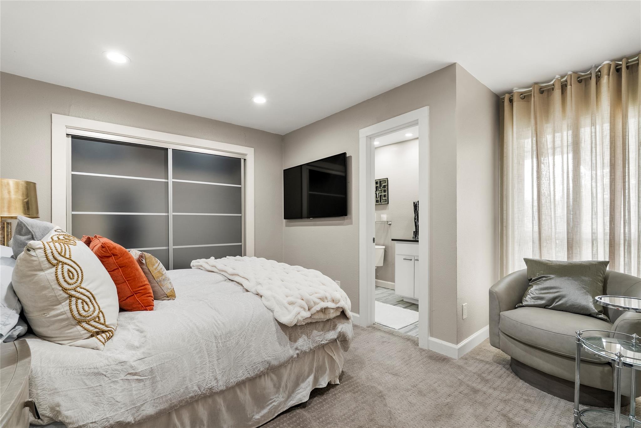 2101 Airole Way Austin TX 78704