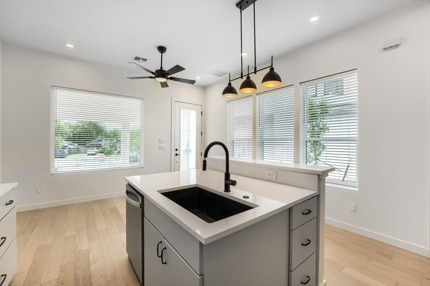 3204 Overcup Oak Drive Austin TX 78704