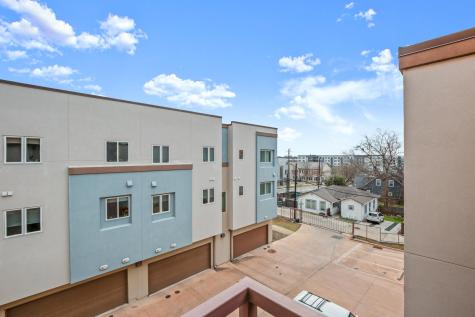 2827 Manor Road Austin TX 78722