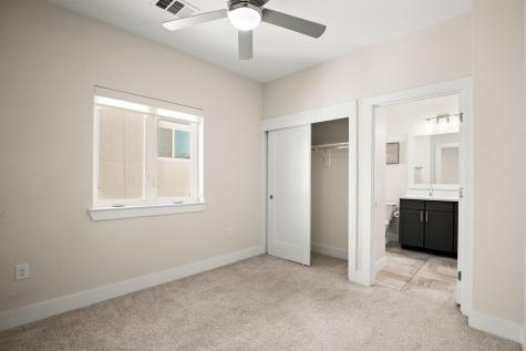 2827 Manor Road Austin TX 78722