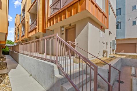 2827 Manor Road Austin TX 78722