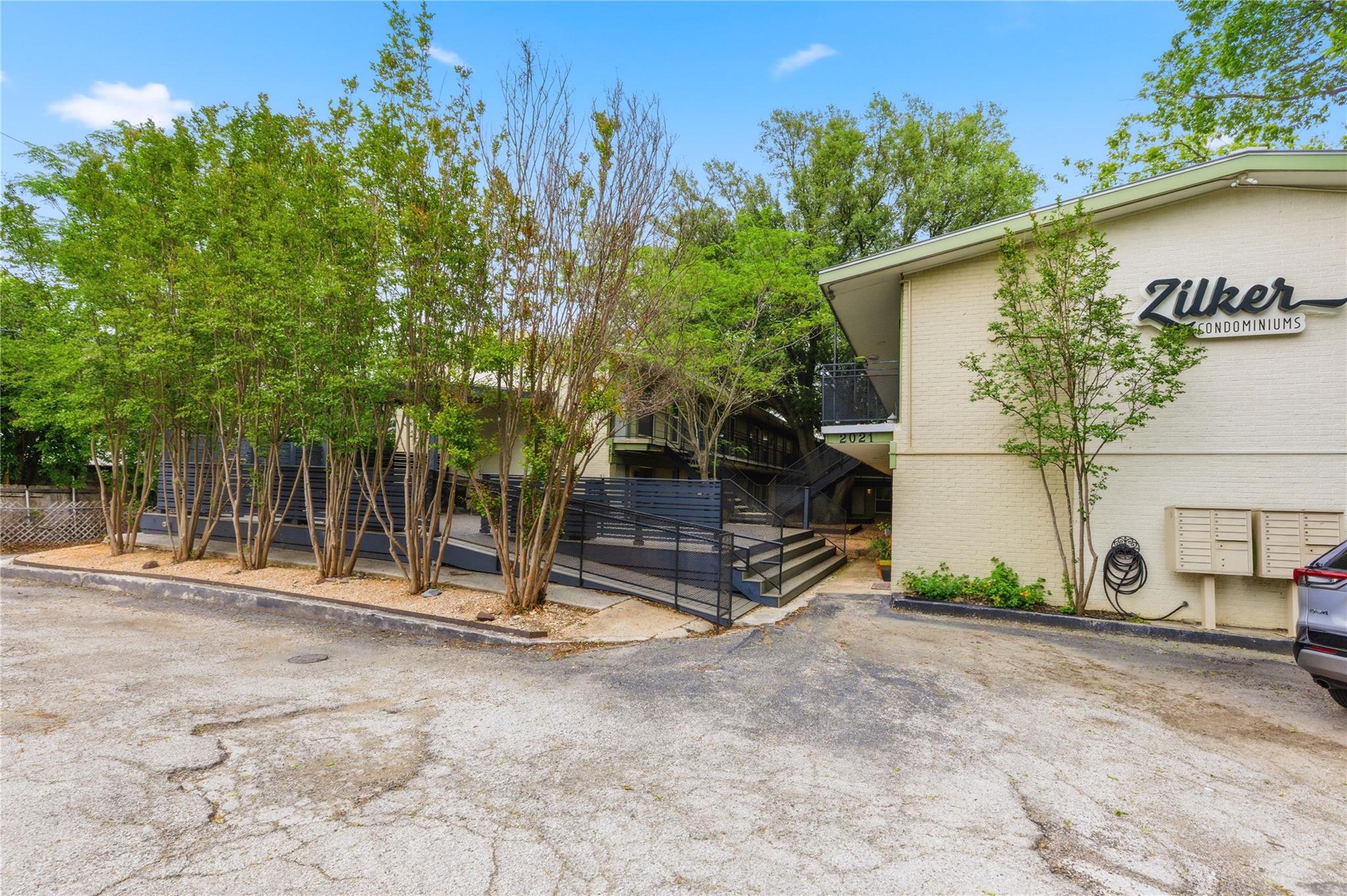 2021 Bluebonnet Lane Austin TX 78704