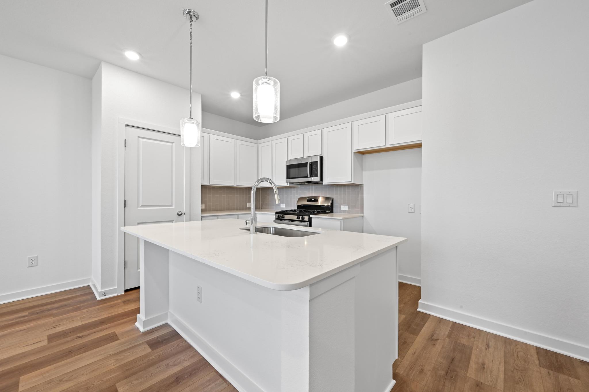 497 Orleanian Drive Buda TX 78610