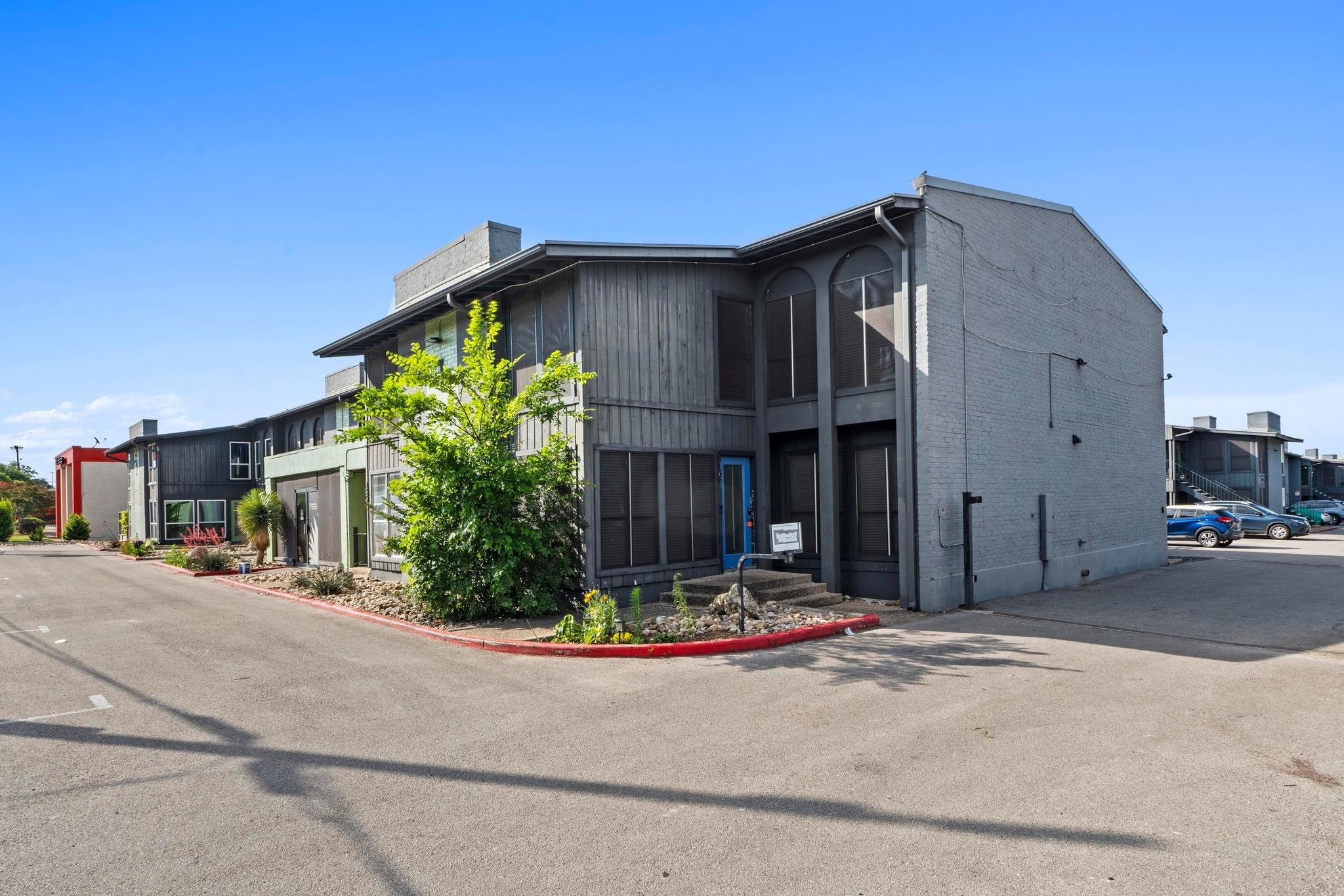 909 Reinli Street Austin TX 78751