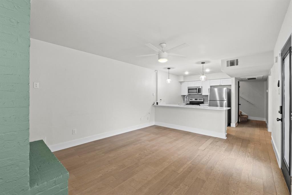 909 Reinli Street Austin TX 78751