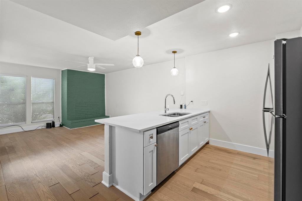 909 Reinli Street Austin TX 78751