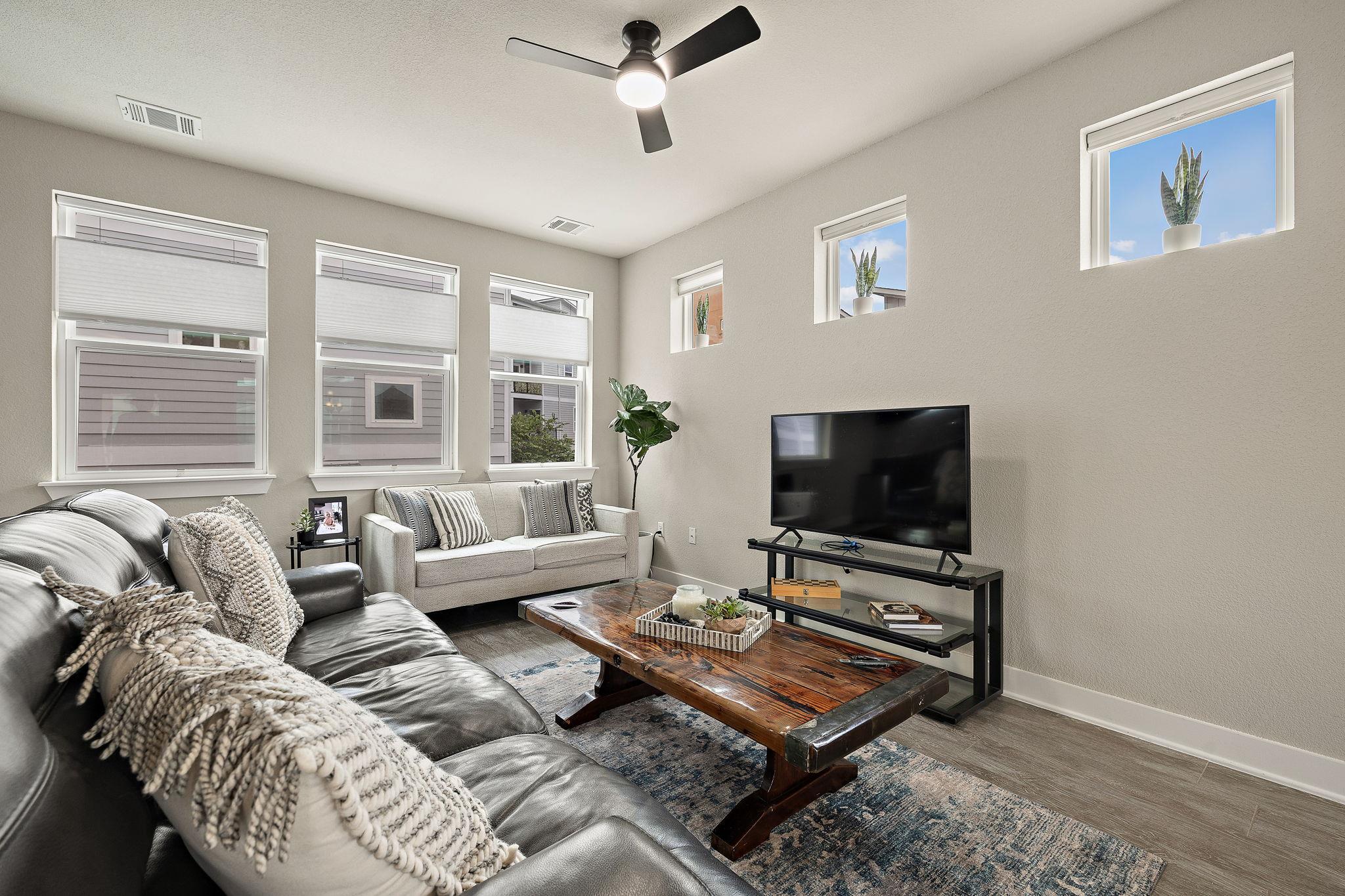 1913 Teagle Drive Austin TX 78741