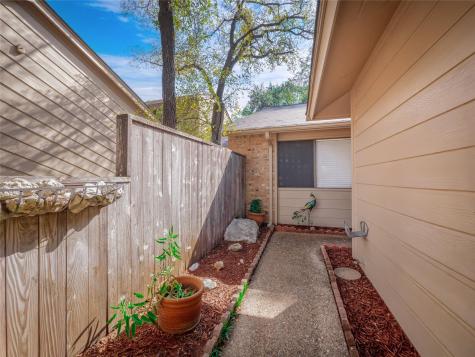 7211 Lakewood Drive Austin TX 78750